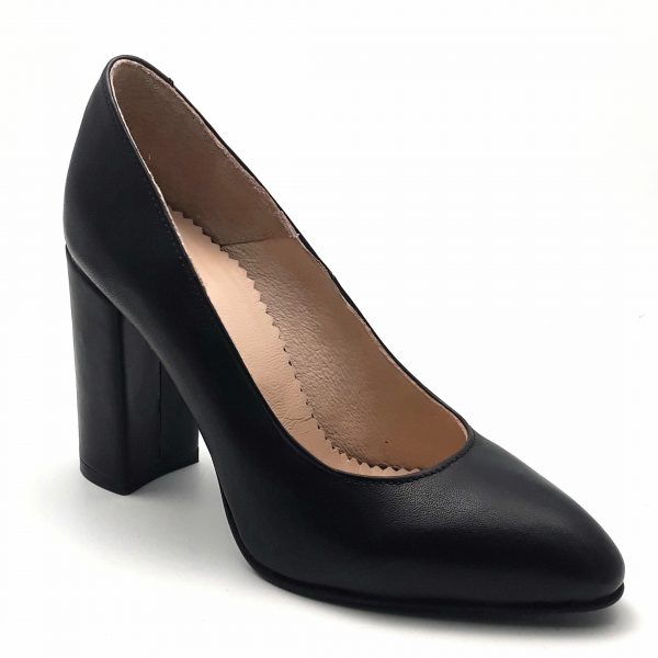 Pantofi cu toc gros din piele naturala neagra