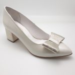 Pantofi dama din piele naturala lacuita crem cu fundita