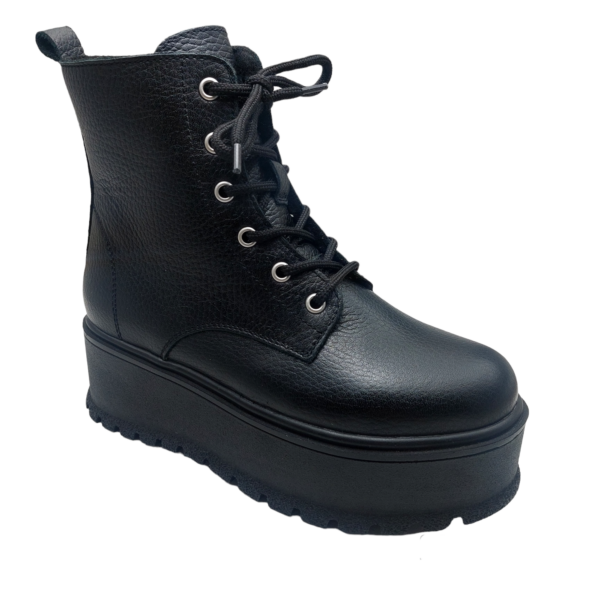 Ghete cu platforma din piele naturala neagra bizonata
